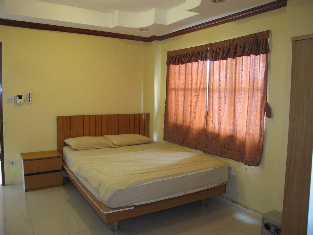 Aura House Pattaya Exterior foto